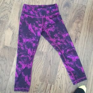 Lululemon size 4 crop